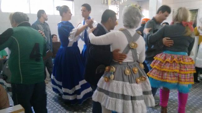 Dança Gaúcha Lar